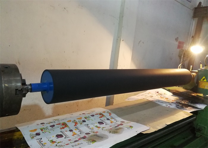 硅膠膠輥的神奇應(yīng)用從工業(yè)到生活，無(wú)處不在的膠輥身影